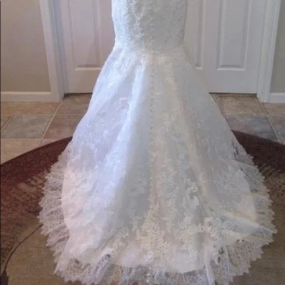 Allure Bridal - Picture 7 of 11